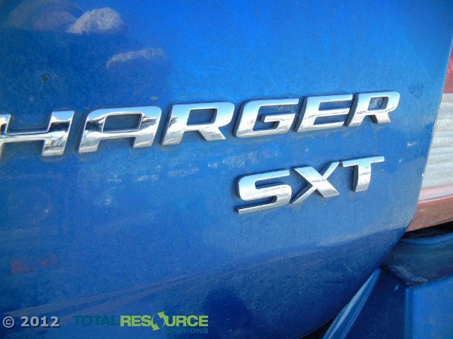 2B3KA33V49H626840 - 2009 DODGE CHARGER SX BLUE photo 18