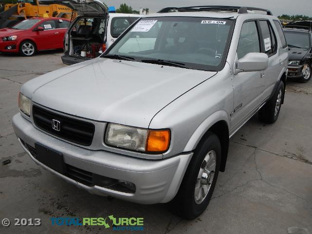 4S6CM58W8W4402392 - 1998 HONDA PASSPORT E SILVER photo 1