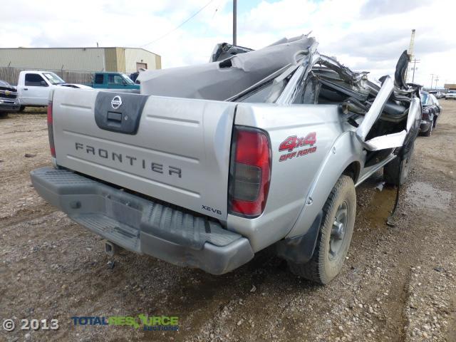 1N6ED27Y84C401041 - 2004 NISSAN FRONTIER C SILVER photo 3