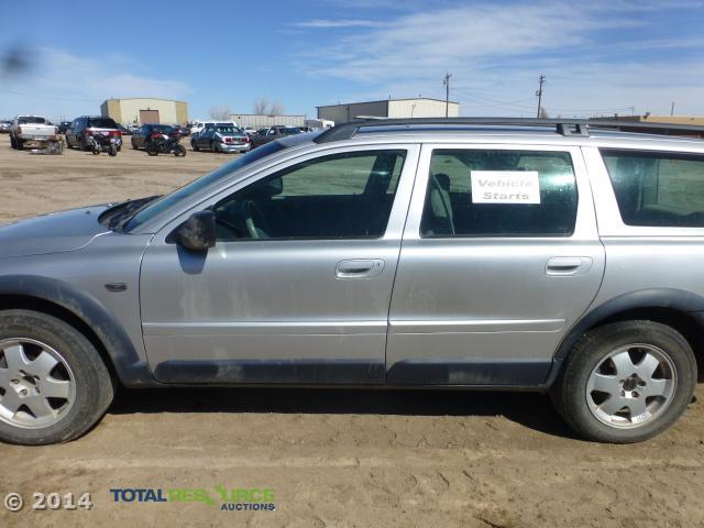 YV1SZ58D611046103 - 2001 VOLVO V70 SILVER photo 15