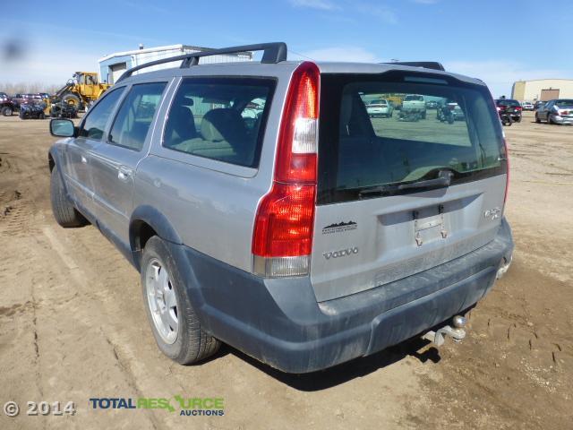 YV1SZ58D611046103 - 2001 VOLVO V70 SILVER photo 4