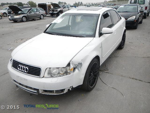 WAULC68E42A142417 - 2002 AUDI A4 1.8T QU WHITE photo 1