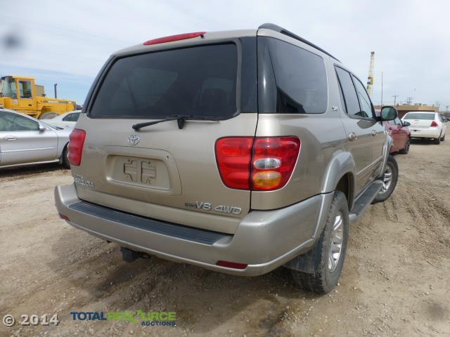 5TDBT44A24S208927 - 2004 TOYOTA SEQUOIA SR GOLD photo 3