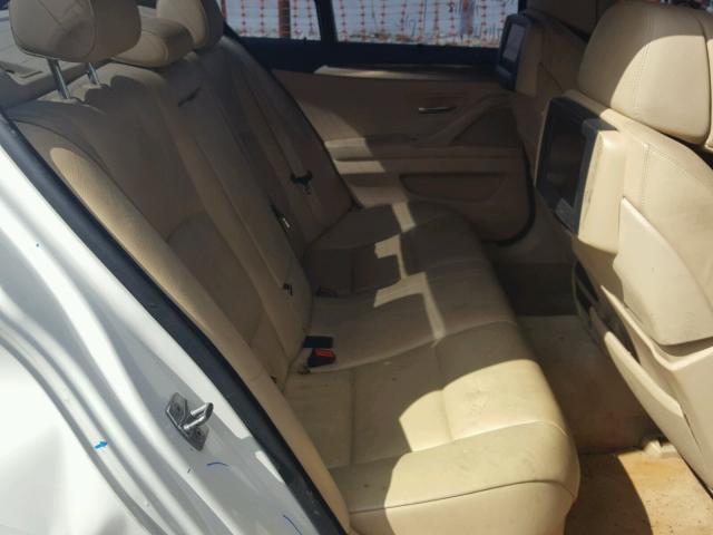WBAFU9C50BC783474 - 2011 BMW 550 XI WHITE photo 6