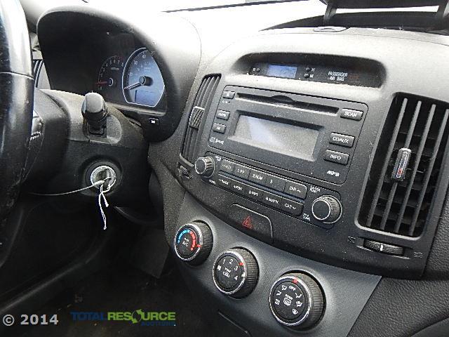 KMHDU46D18U292328 - 2008 HYUNDAI ELANTRA GL ნაცრისფერი ფოტო 10