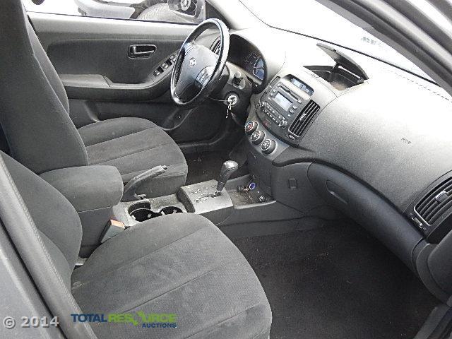 KMHDU46D18U292328 - 2008 HYUNDAI ELANTRA GL ნაცრისფერი ფოტო 5