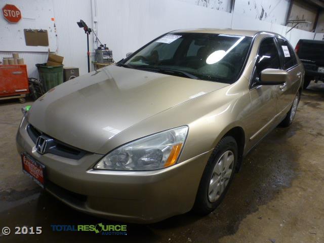 1HGCM563X4A158315 - 2004 HONDA ACCORD LX GOLD photo 1