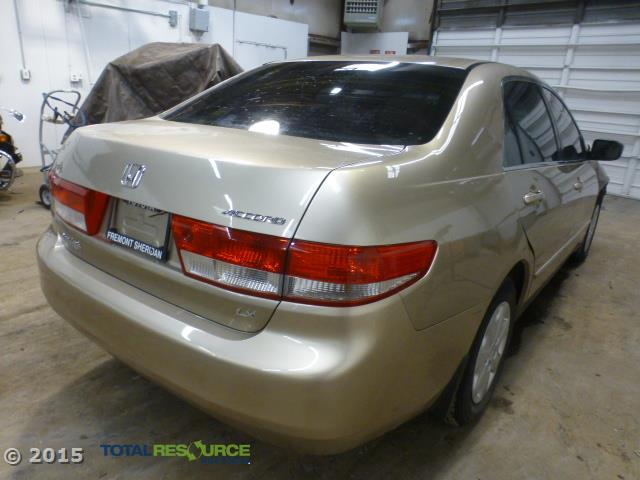 1HGCM563X4A158315 - 2004 HONDA ACCORD LX GOLD photo 3