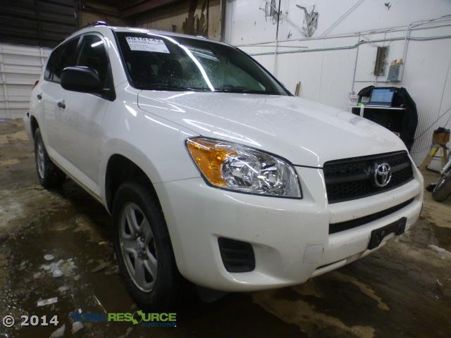 2T3BF4DV0CW211834 - 2012 TOYOTA RAV4 WHITE photo 2