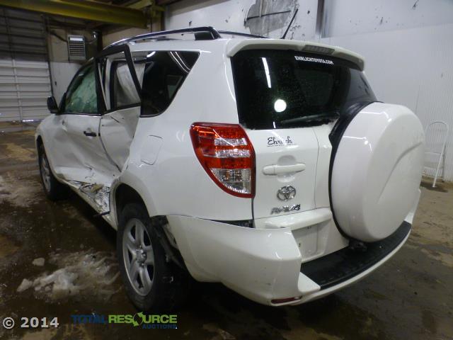 2T3BF4DV0CW211834 - 2012 TOYOTA RAV4 WHITE photo 4