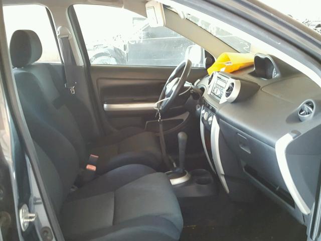 JTKKT624860154380 - 2006 TOYOTA SCION XA GRAY photo 5