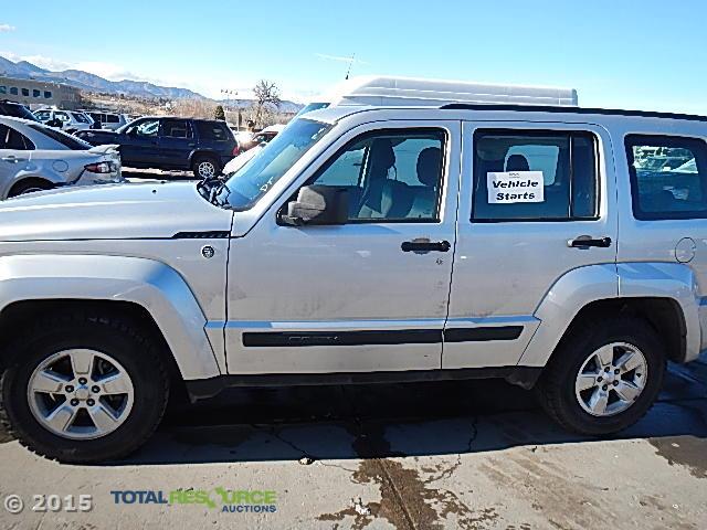 1C4PJMAK2CW174981 - 2012 JEEP LIBERTY SP SILVER photo 10