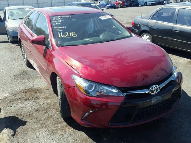 4T1BF1FK3HU804041 - 2017 TOYOTA CAMRY LE წითელი ფოტო 1