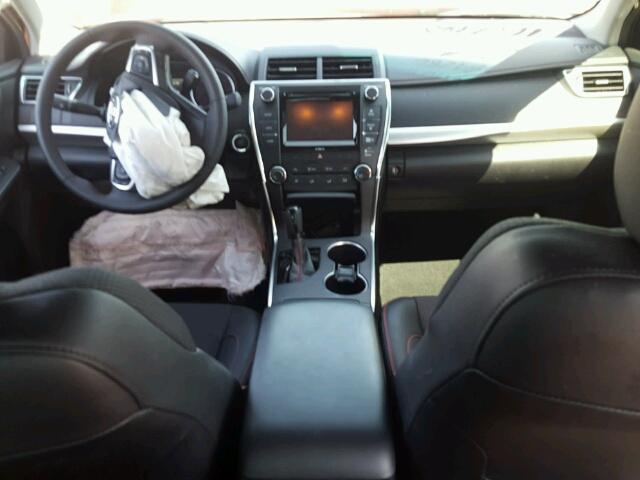 4T1BF1FK3HU804041 - 2017 TOYOTA CAMRY LE წითელი ფოტო 9