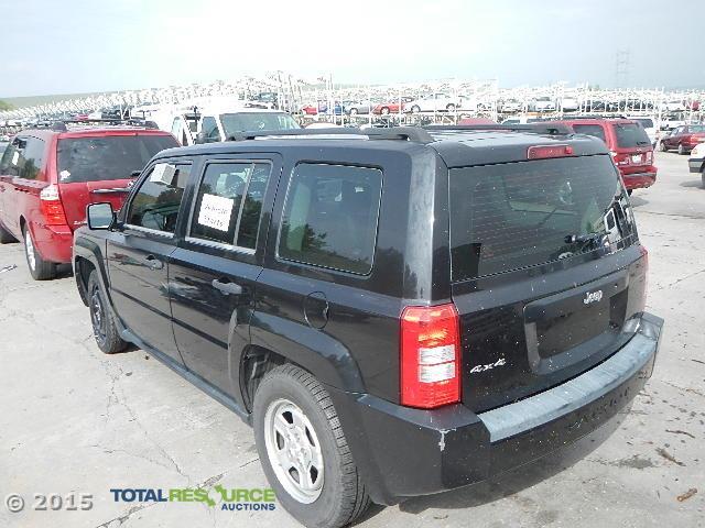 1J8FF28W58D771452 - 2008 JEEP PATRIOT SP BLACK photo 4