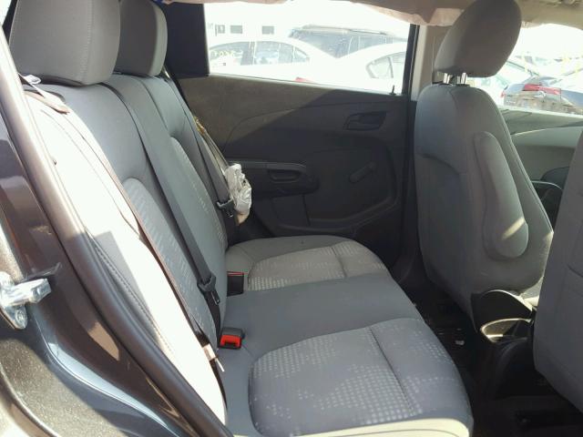 1G1JA6SH0G4157837 - 2016 CHEVROLET SONIC LS GRAY photo 6