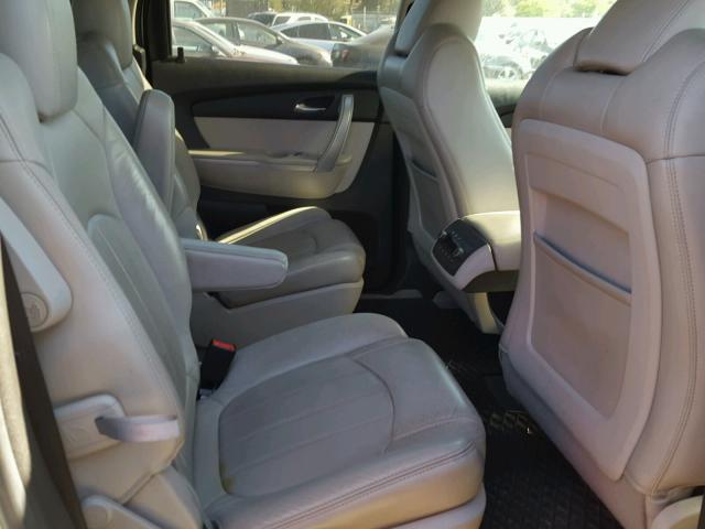 1GKLVNED7AJ261293 - 2010 GMC ACADIA SLT ვერცხლისფერი ფოტო 6