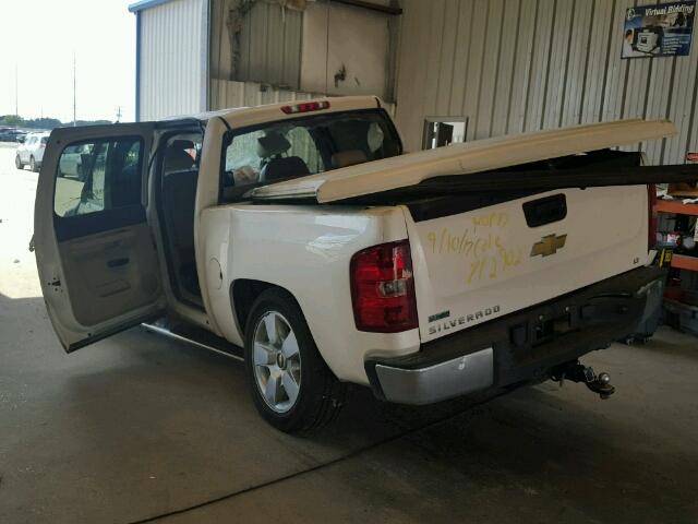 3GCPCSE09BG334021 - 2011 CHEVROLET SILVERADO WHITE photo 3