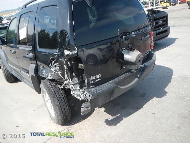 1J4GL48K07W544504 - 2007 JEEP LIBERTY BLACK photo 16