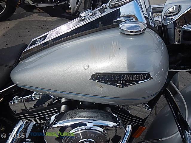 1HD1FRW105Y706996 - 2005 HARLEY-DAVIDSON FLHRCI SILVER photo 10