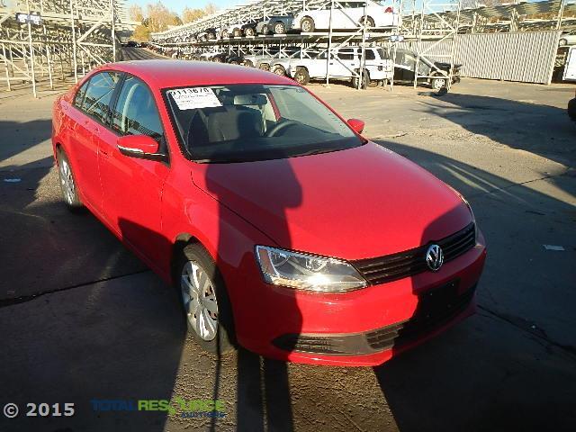 3VWDX7AJ8CM304267 - 2012 VOLKSWAGEN JETTA SE RED photo 2