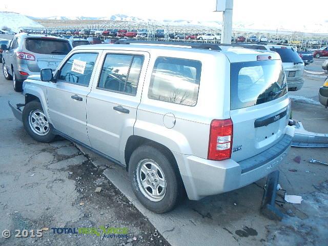 1J8FT28W38D744341 - 2008 JEEP PATRIOT SP RED photo 4