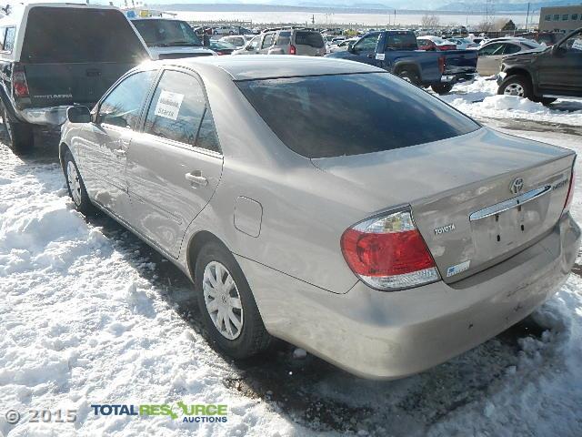 4T1BE32K45U986879 - 2005 TOYOTA CAMRY GOLD photo 4