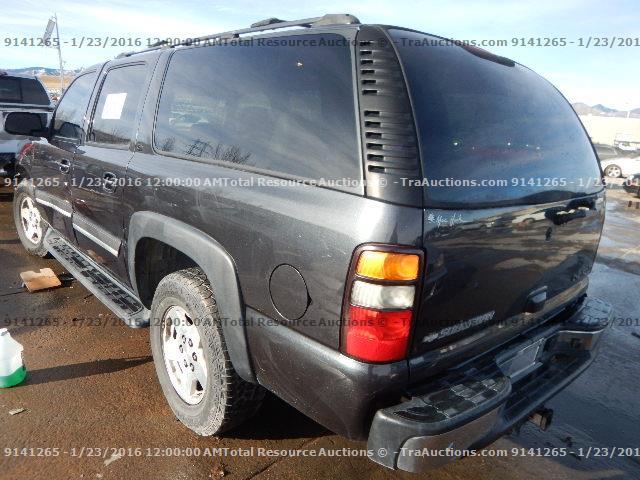 3GNEC16Z05G131898 - 2005 CHEVROLET SUBURBAN GRAY photo 4