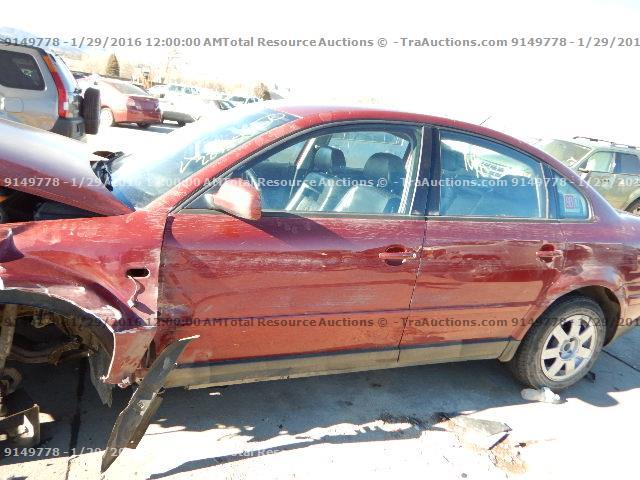 WVWPD63B9WE396315 - 1998 VOLKSWAGEN PASSAT GLX 红色 照片 13