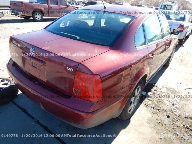 WVWPD63B9WE396315 - 1998 VOLKSWAGEN PASSAT GLX 红色 照片 3