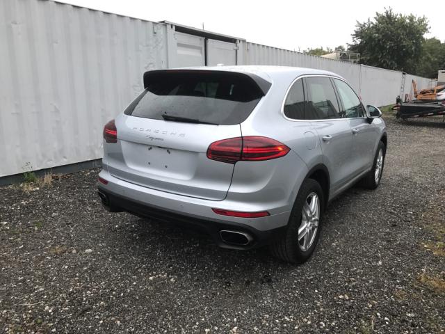 WP1AA2A22GKA10359 - 2016 PORSCHE CAYENNE SILVER photo 4