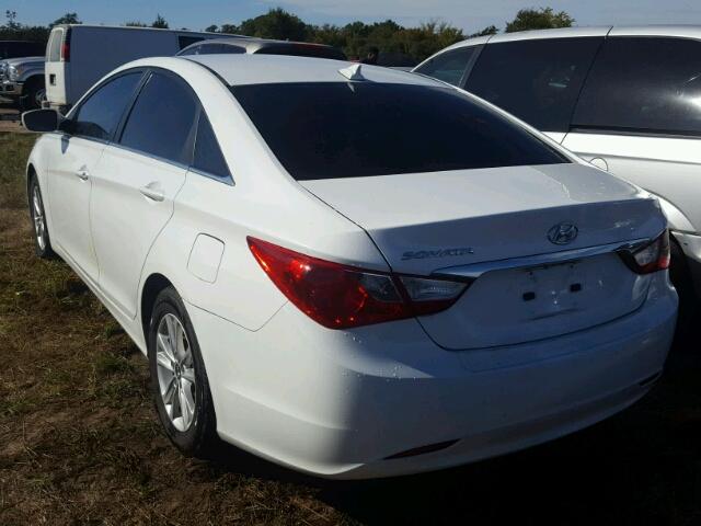 5NPEB4AC1DH771236 - 2013 HYUNDAI SONATA WHITE photo 3