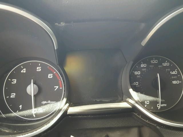 ZASFAKNN2J7B66687 - 2018 ALFA ROMEO STELVIO TI WHITE photo 8