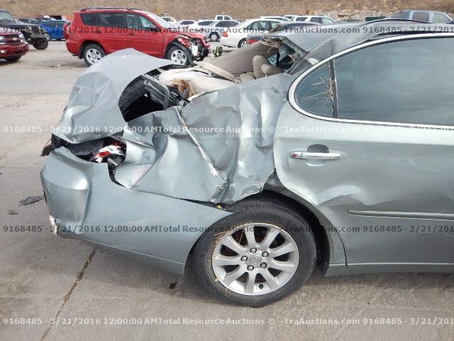 JTHBA30G345011070 - 2004 LEXUS ES 330 GRAY photo 17