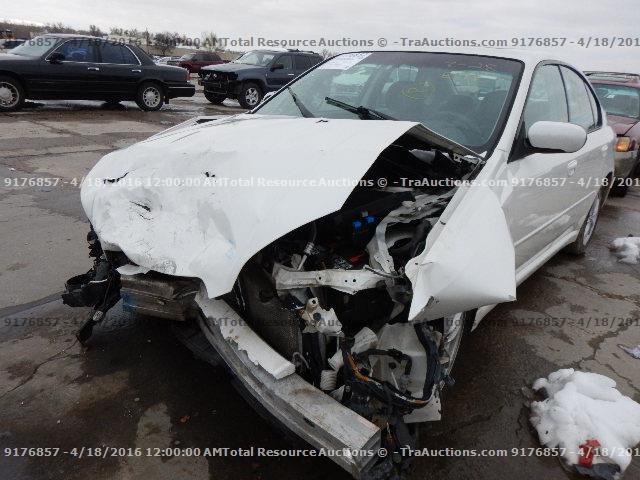 4S3BL626056208890 - 2005 SUBARU LEGACY 2.5 WHITE photo 1