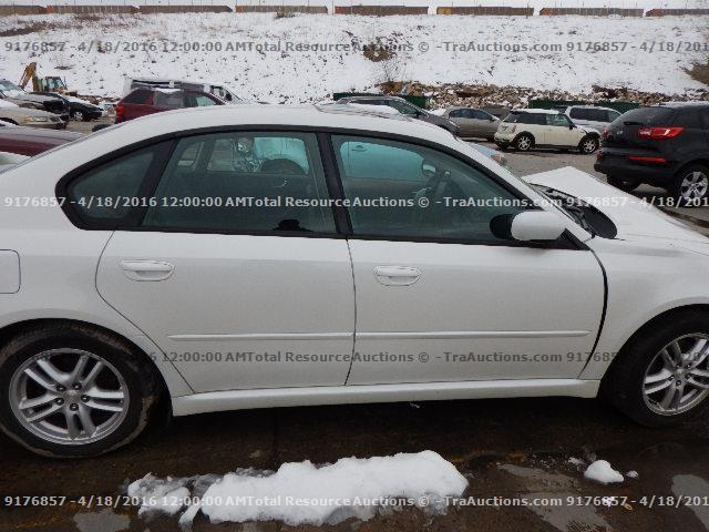 4S3BL626056208890 - 2005 SUBARU LEGACY 2.5 WHITE photo 14