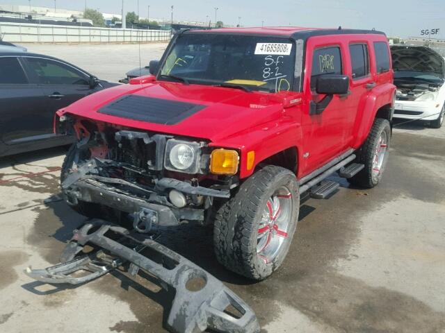 5GTDN136768112922 - 2006 HUMMER H3 RED photo 2