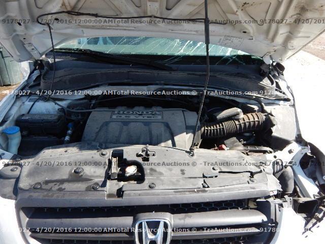 5FNYF184X5B062075 - 2005 HONDA PILOT EX WHITE photo 7