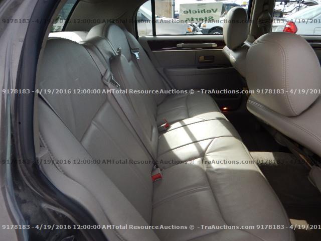 1LNHM83W94Y683499 - 2004 LINCOLN TOWN CAR U GRAY photo 6