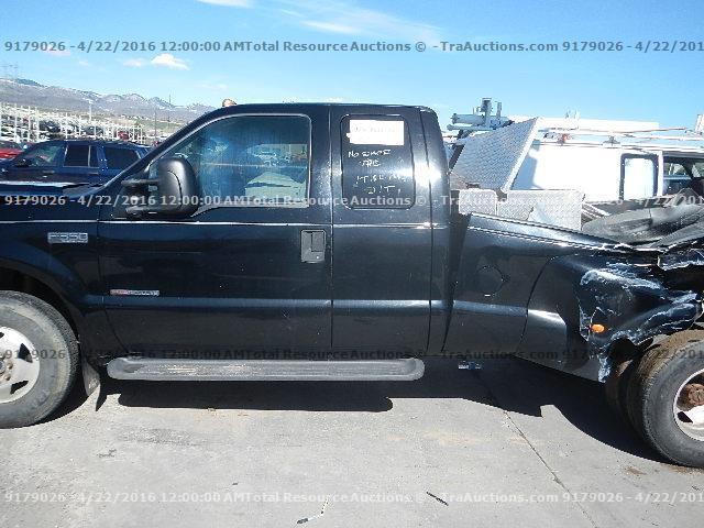 1FTWX33F8XED40243 - 1999 FORD F350 SUPER BLACK photo 13