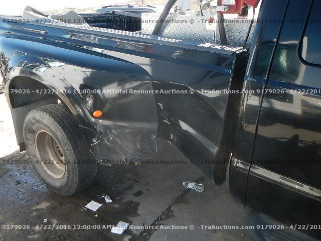 1FTWX33F8XED40243 - 1999 FORD F350 SUPER BLACK photo 18