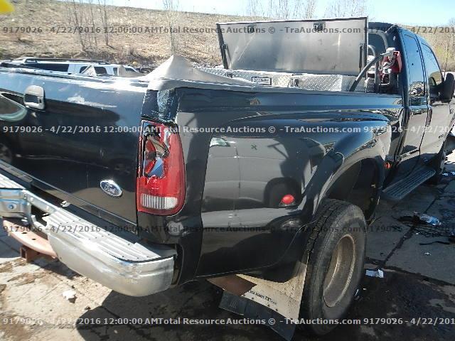 1FTWX33F8XED40243 - 1999 FORD F350 SUPER BLACK photo 3