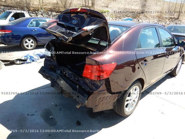 KNAFU4A25B5452888 - 2011 KIA FORTE EX PURPLE photo 13