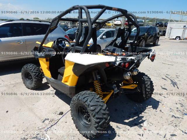 3JBPXCP19DJ003609 - 2013 CAN-AM MAVERICK 1 TWO TONE photo 4