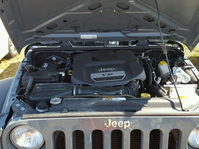 1C4BJWDG7FL717213 - 2015 JEEP WRANGLER U BLUE photo 7