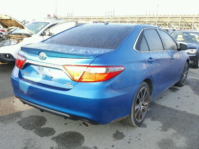 4T1BF1FK4GU547762 - 2016 TOYOTA CAMRY LE BLUE photo 4