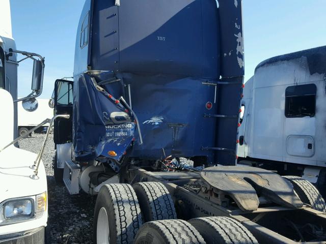 1FUPCSZB0YLF27855 - 2000 FREIGHTLINER CONVENTION BLUE photo 9