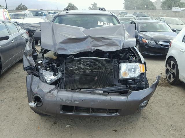 1FMCU0D71AKA53848 - 2010 FORD ESCAPE XLT GRAY photo 7