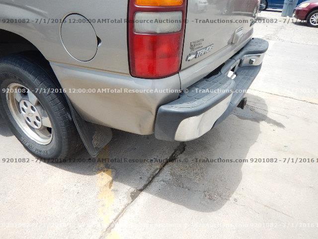 1GNEK13T91J106445 - 2001 CHEVROLET TAHOE K150 SILVER photo 15