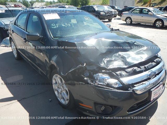 3FAHP0HA0AR218054 - 2010 FORD FUSION SE GRAY photo 2